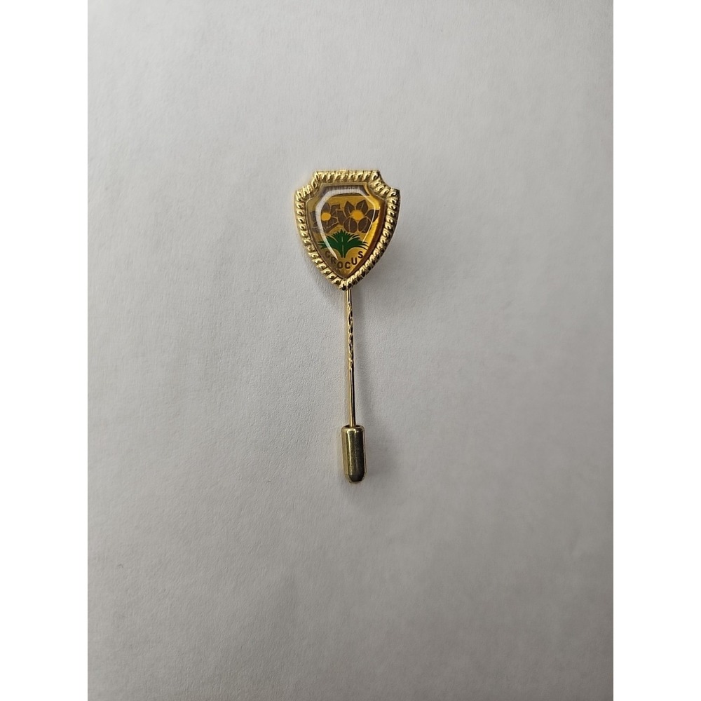 Vintage Manitoba Crocus Gold Tone Pin